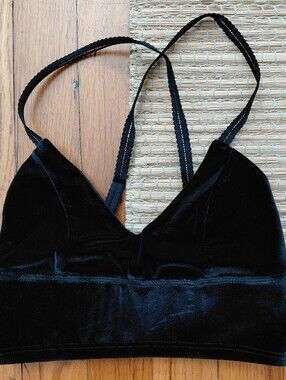 Never Worn-Beyond Yoga Black Velvet Bralette